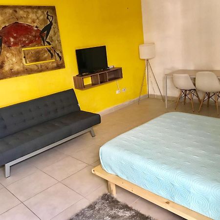 Jr Suite En Zona Residencial Linda Vista - Magnifica Ubicacion Y Tranquilidad. モンテレー エクステリア 写真