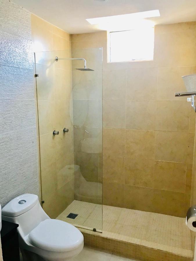 Jr Suite En Zona Residencial Linda Vista - Magnifica Ubicacion Y Tranquilidad. モンテレー エクステリア 写真